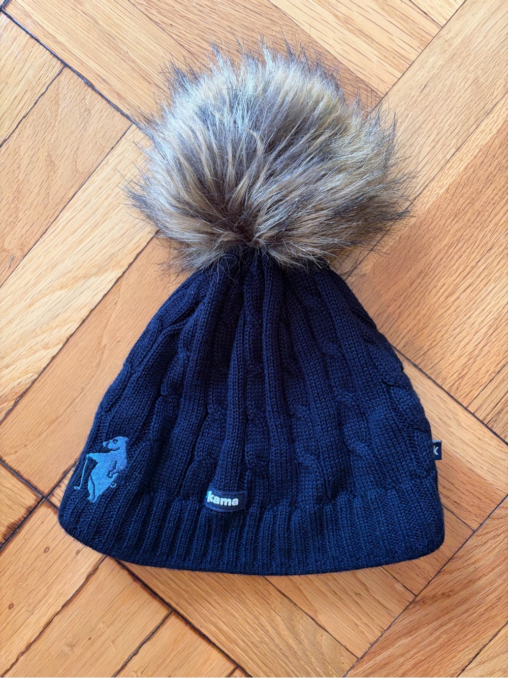 Kama Women’s Navy Knit 50% Wool Pom Pom Beanie Golf Country Club Core Faux Fur